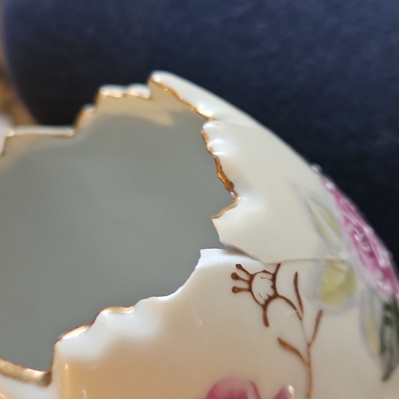 Floral Porcelain/Ceramic Inarco Egg Vase/ Trinket Holder-Damaged - Picture 6 of 10